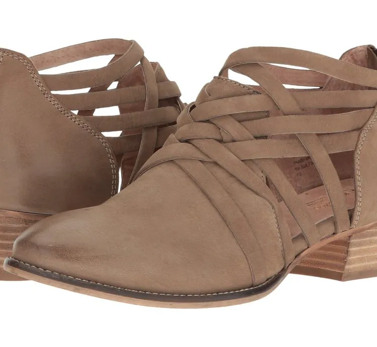 Seychelles women's brown ankle bootie